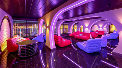 Wave Club Teens Lounge auf der AIDAcosma