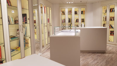 Bibliothek auf der MS Vasco da Gama