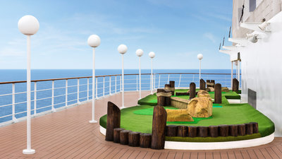 Minigolf auf der MSC Armonia