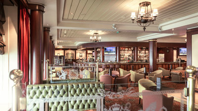 Golden Lion Pub